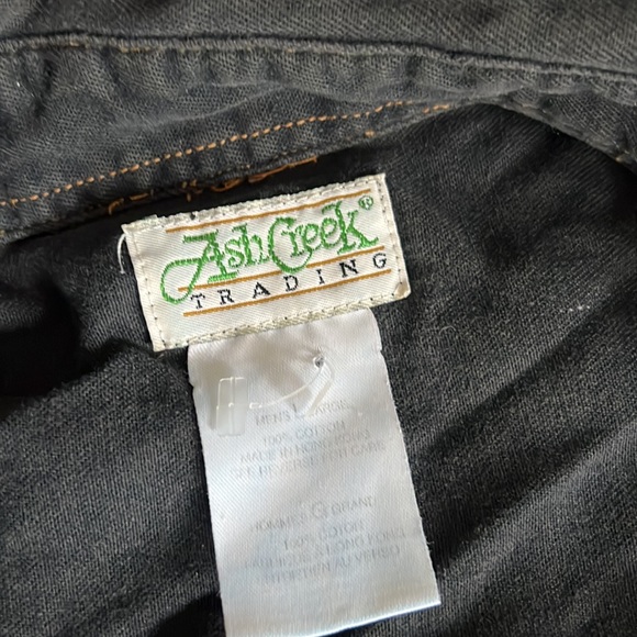 AshCreek Vintage Men’s button down shirt - Picture 3 of 3